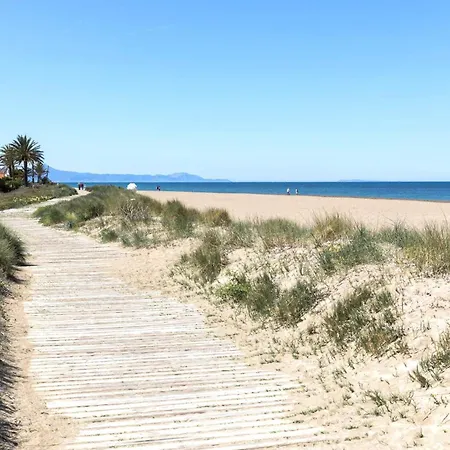 - Vivir La Vida Apartment Dénia