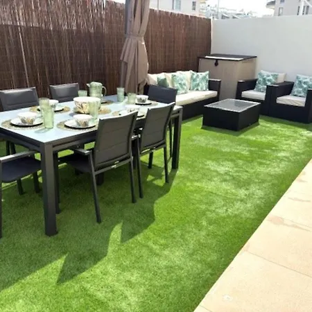 - Vivir La Vida Apartament